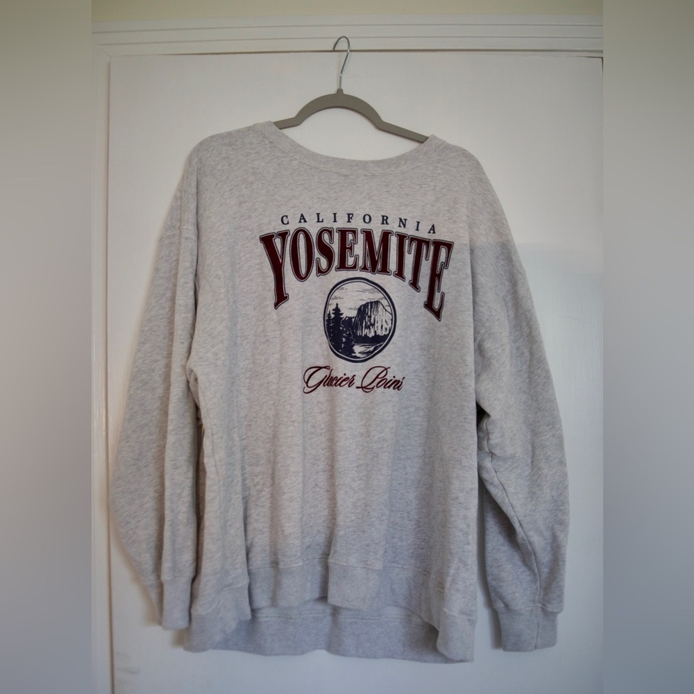 Hollister Gray Yosemite Graphic Sweater